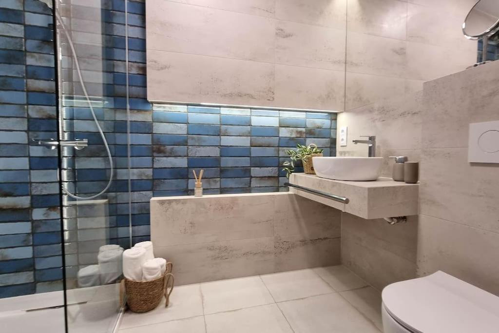 Wspanialy Apartament & Spa Nad Morzem Dziwnów Zewnętrze zdjęcie